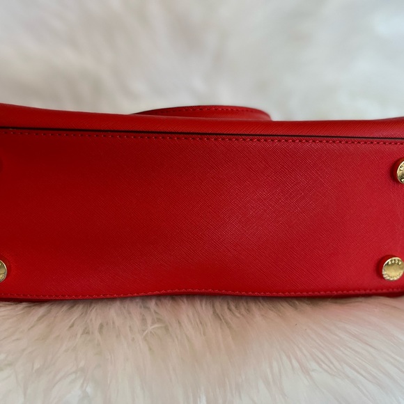 Gently used Michael Kors  Medium Selma Bag, Red.  Minimal signs of wear. - Picture 7 of 8